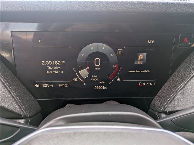 Used 2025 GMC Yukon Denali image 12