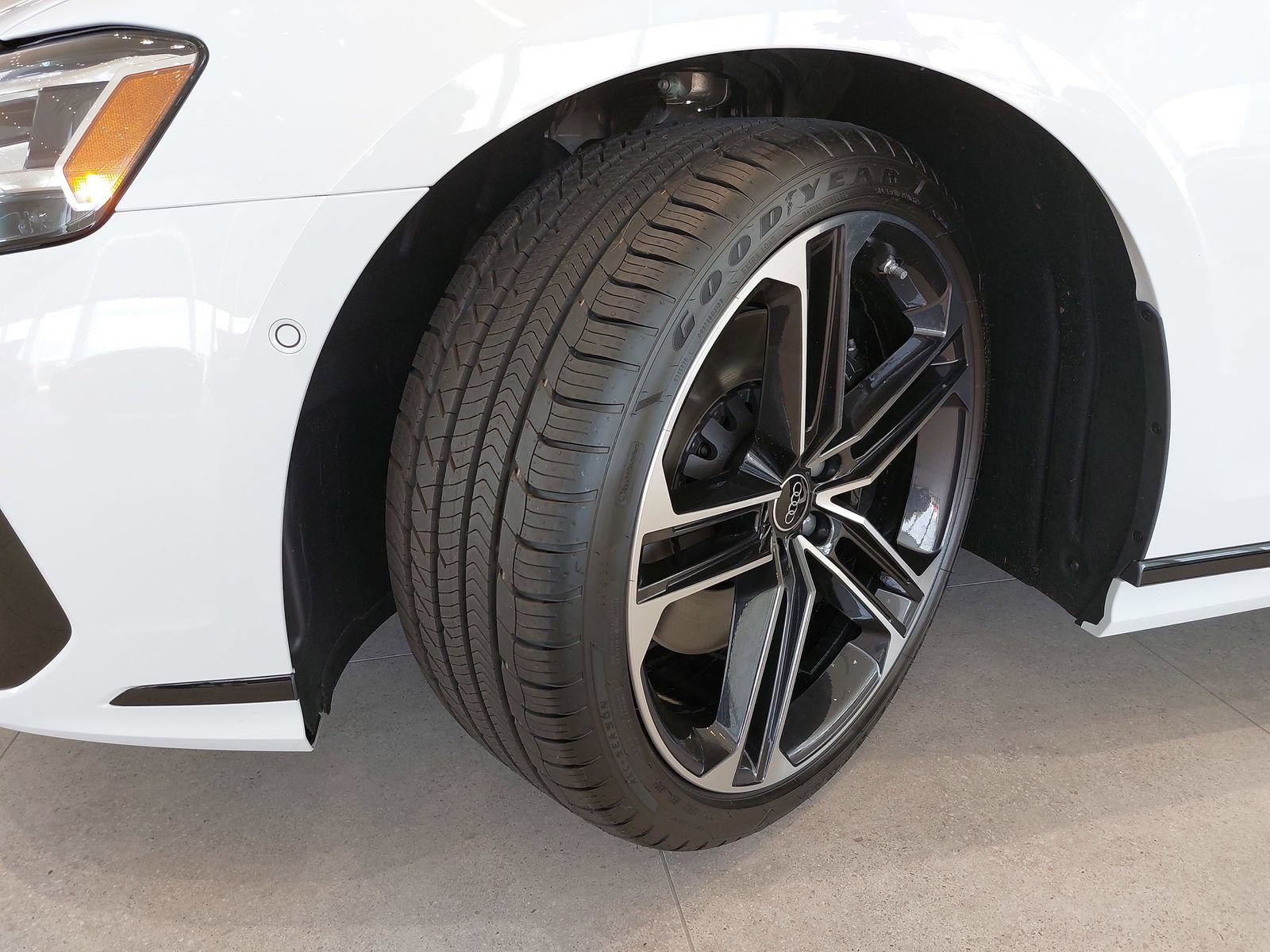 New 2026 Audi A8 L 3.0T AWD/4WD image 36