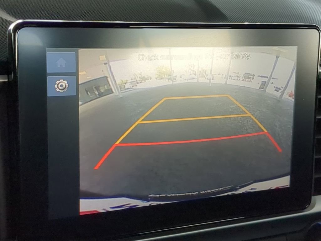 Used 2025 Hyundai Venue SE image 20