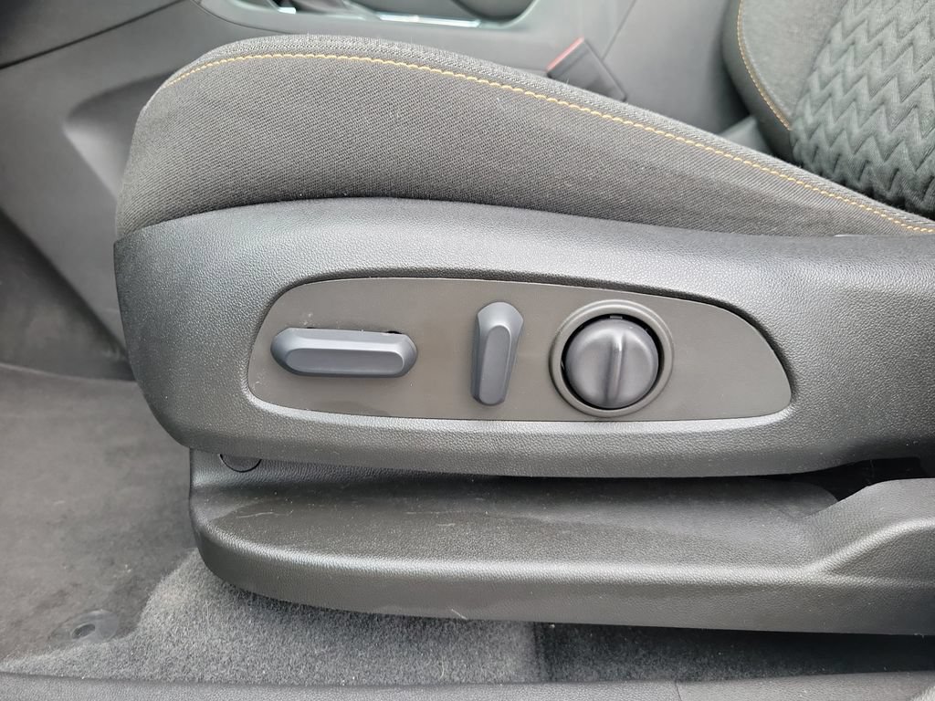 Used 2022 Chevrolet Equinox LT FWD image 20