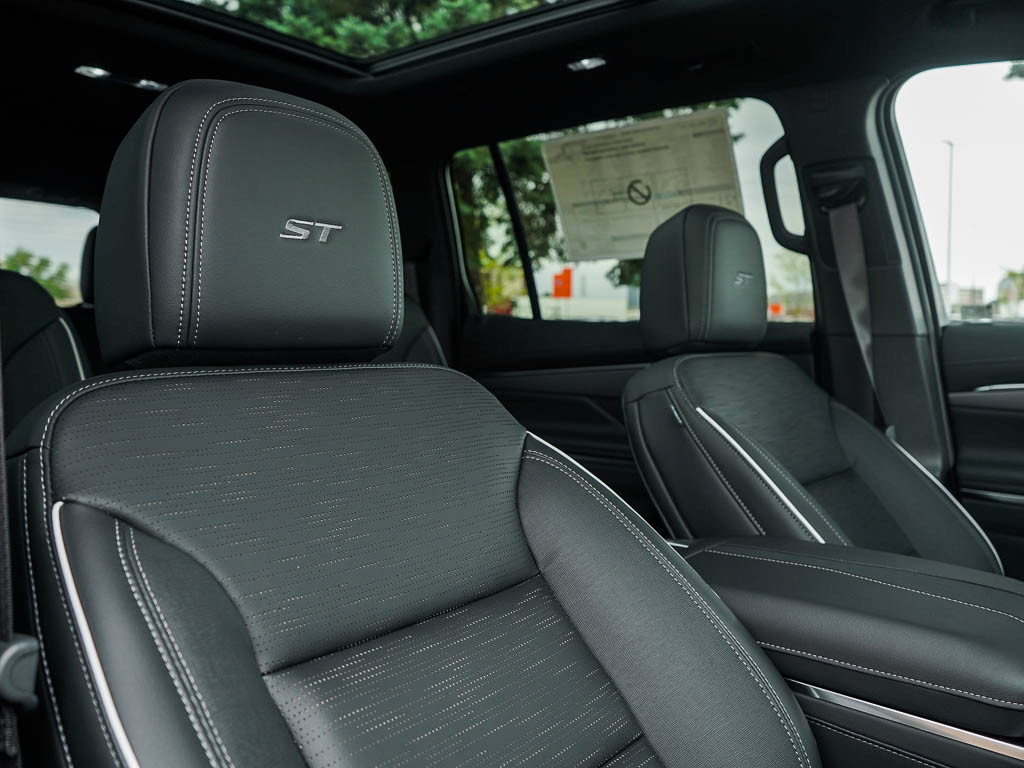 New 2026 Buick Enclave Sport Touring w/ Power Package image 12