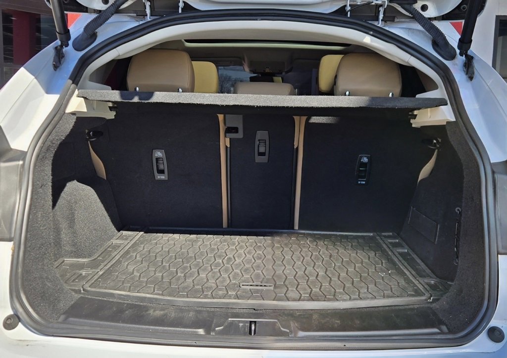 Used 2021 Jaguar E-PACE SE image 20