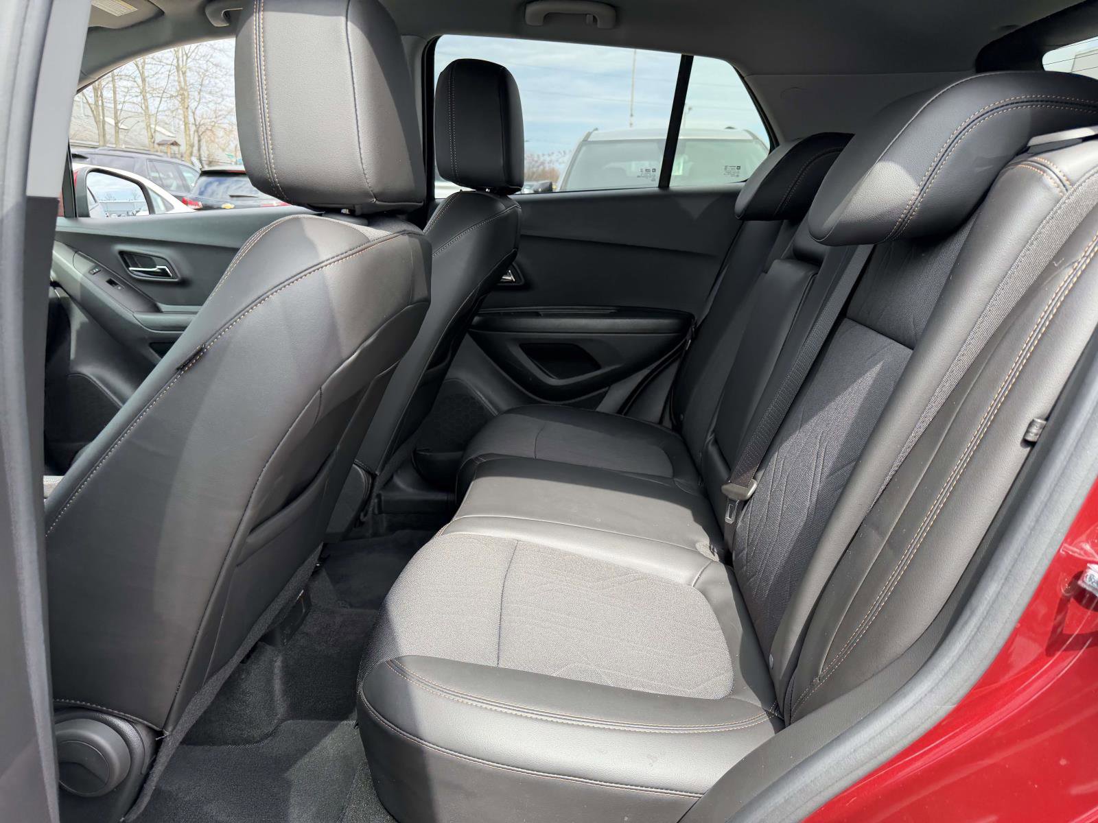 Certified 2022 Chevrolet Trax LT w/ LT Convenience Package image 11