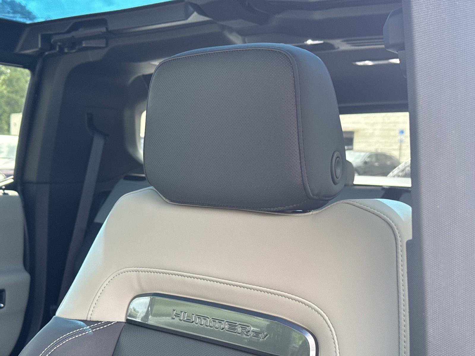 Used 2026 GMC Hummer EV SUV AWD/4WD image 14