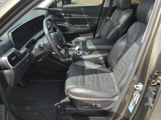 Used 2024 Kia Telluride SX Prestige w/ Towing Package AWD/4WD image 15