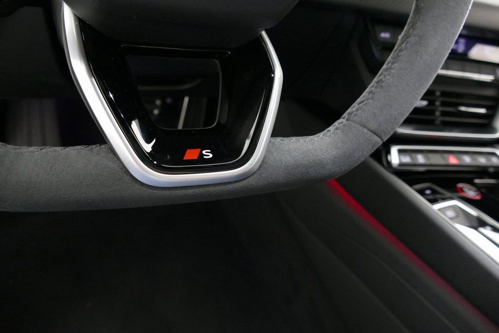 New 2026 Audi S e-tron GT Prestige image 18