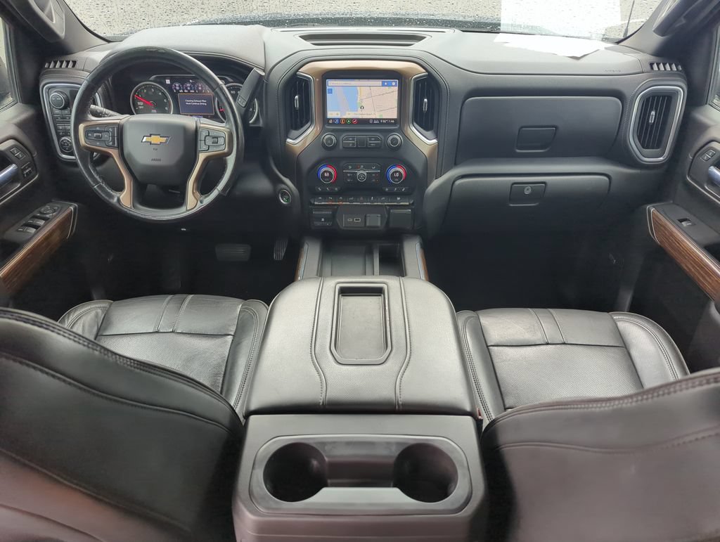 Used 2020 Chevrolet Silverado 1500 High Country w/ Technology Package AWD/4WD image 13