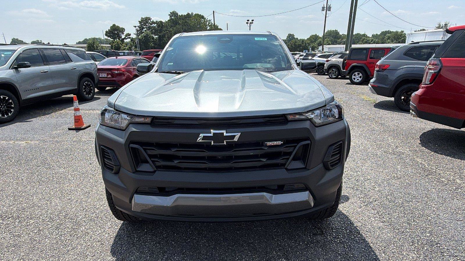 New 2026 Chevrolet Colorado Trail Boss AWD/4WD image 2