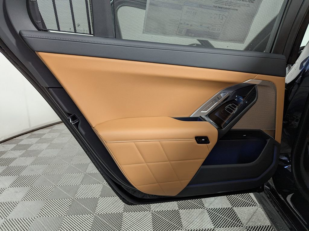 New 2026 BMW 740i xDrive image 36
