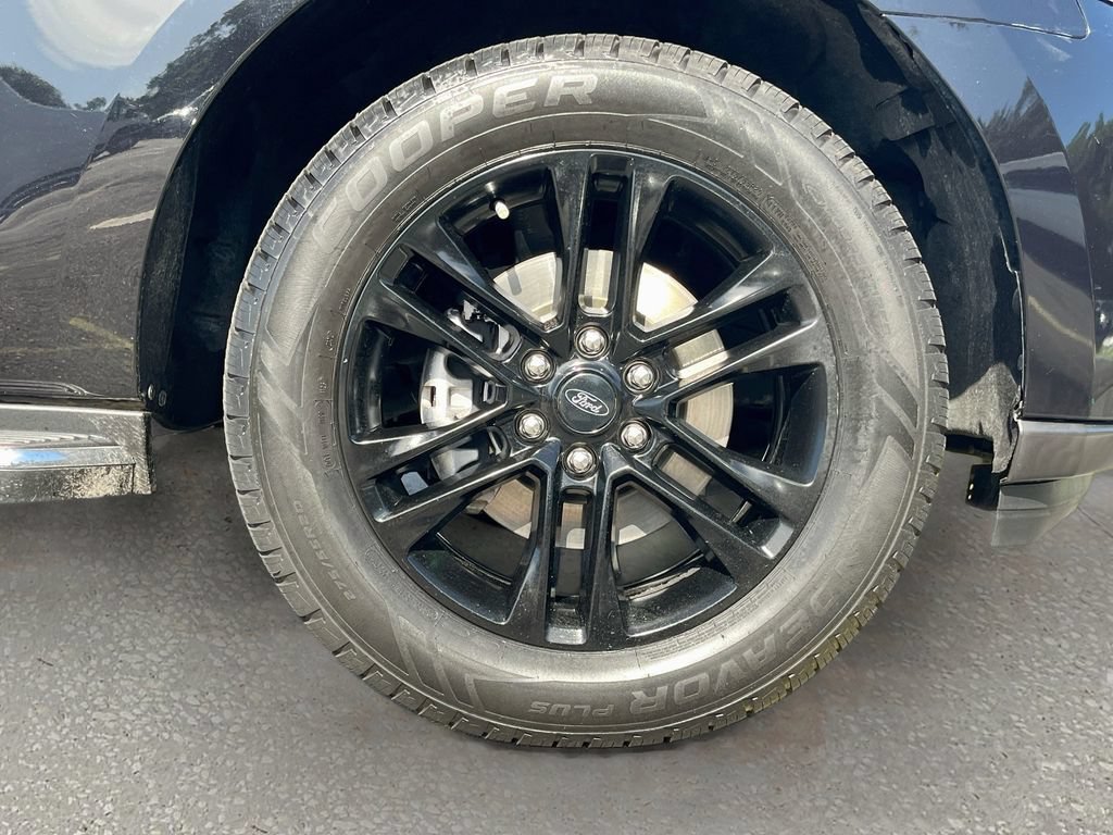 Used 2022 Ford Expedition XLT RWD image 32