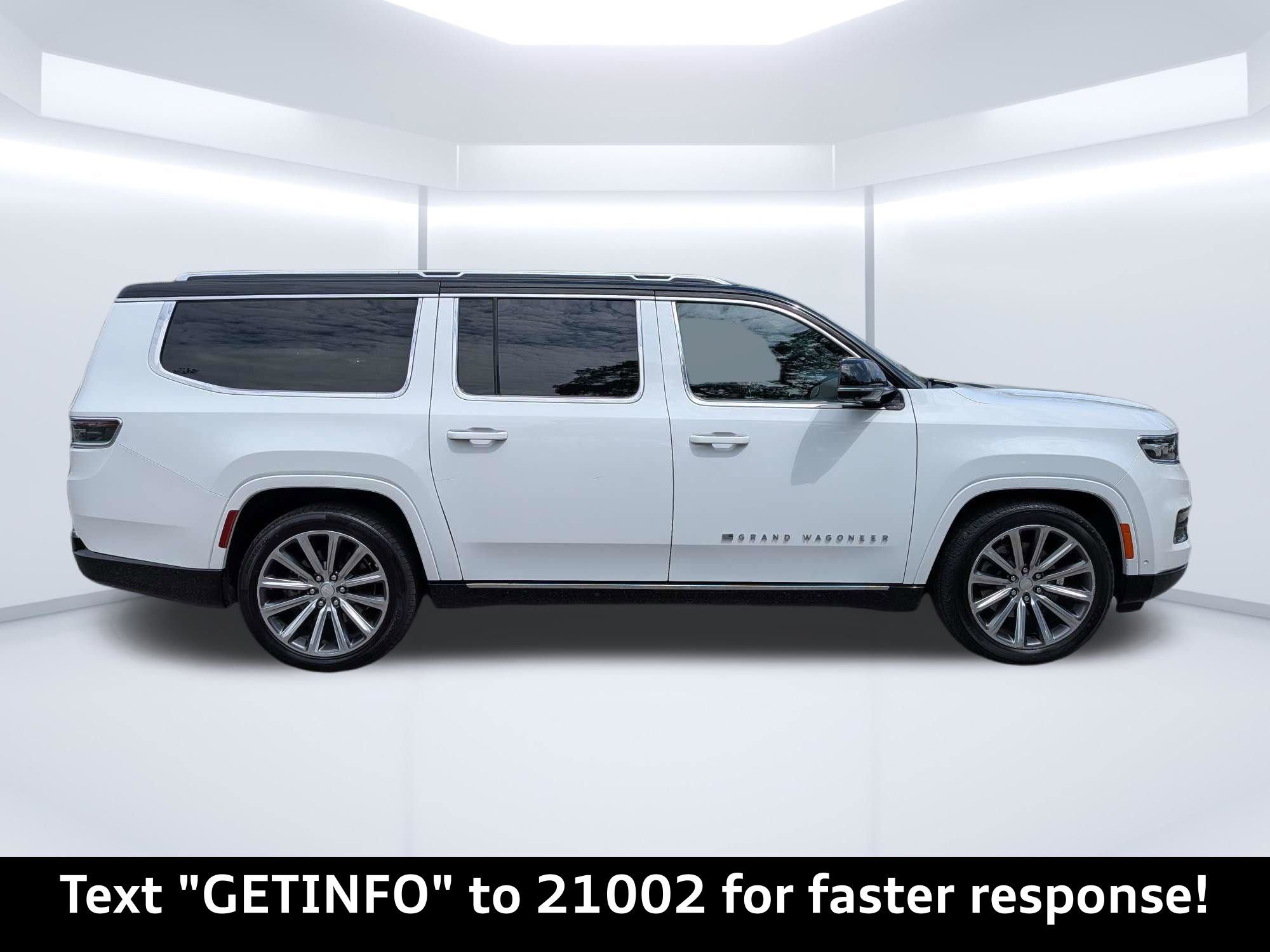 Used 2023 Jeep Grand Wagoneer L Series II AWD/4WD image 2