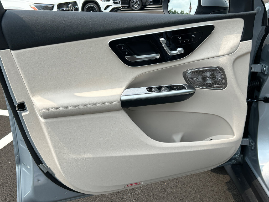 New 2026 Mercedes-Benz GLC 300 4MATIC image 10