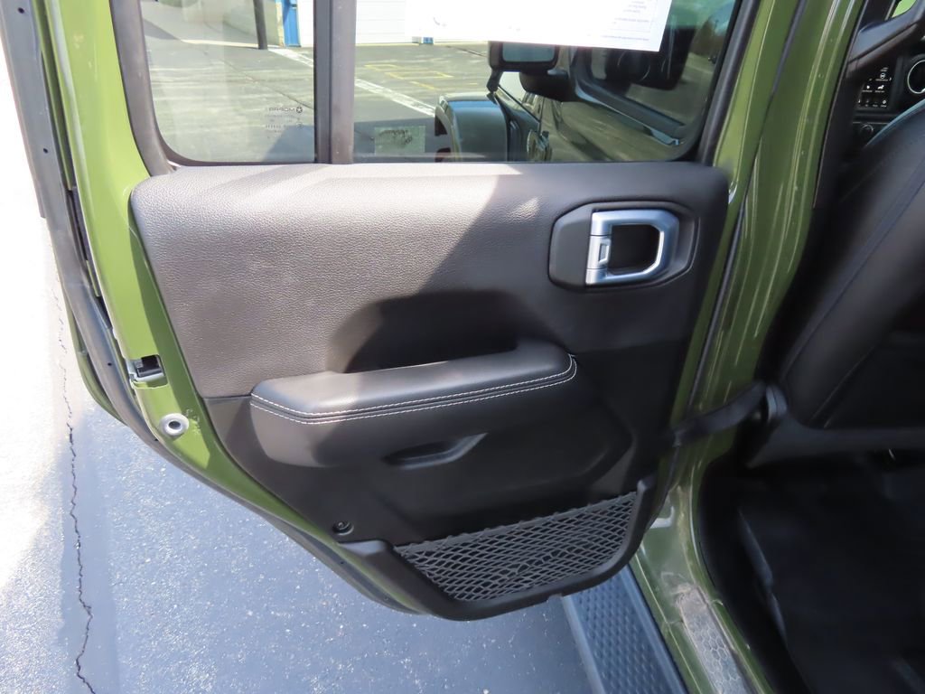 Used 2021 Jeep Wrangler Unlimited Sahara w/ Uconnect 4C Nav & Sound Group image 26