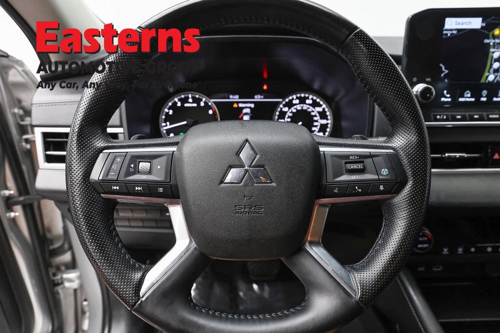 Used 2024 Mitsubishi Outlander SE FWD image 10
