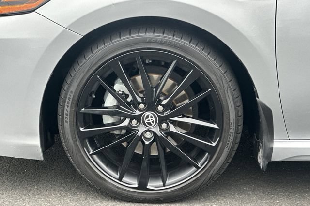 Used 2022 Toyota Camry XSE FWD image 28