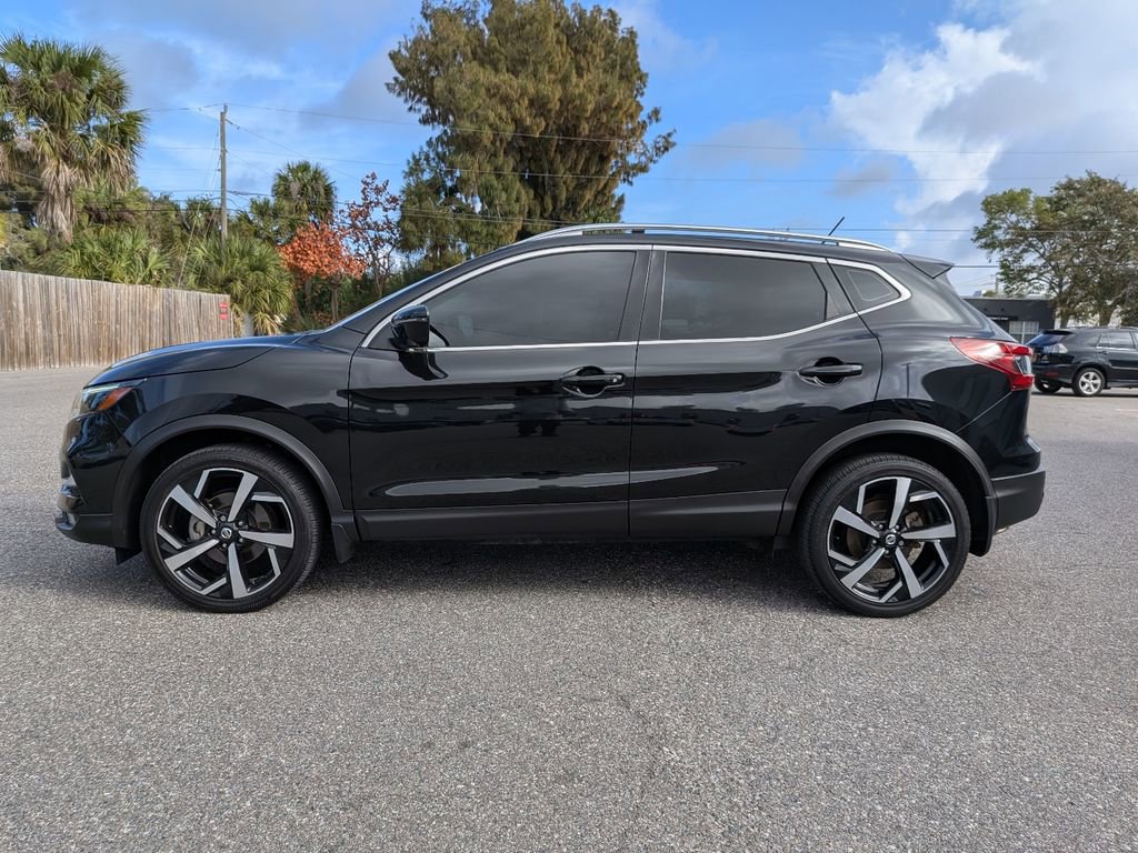 Used 2022 Nissan Rogue Sport SL w/ Premium Package image 9