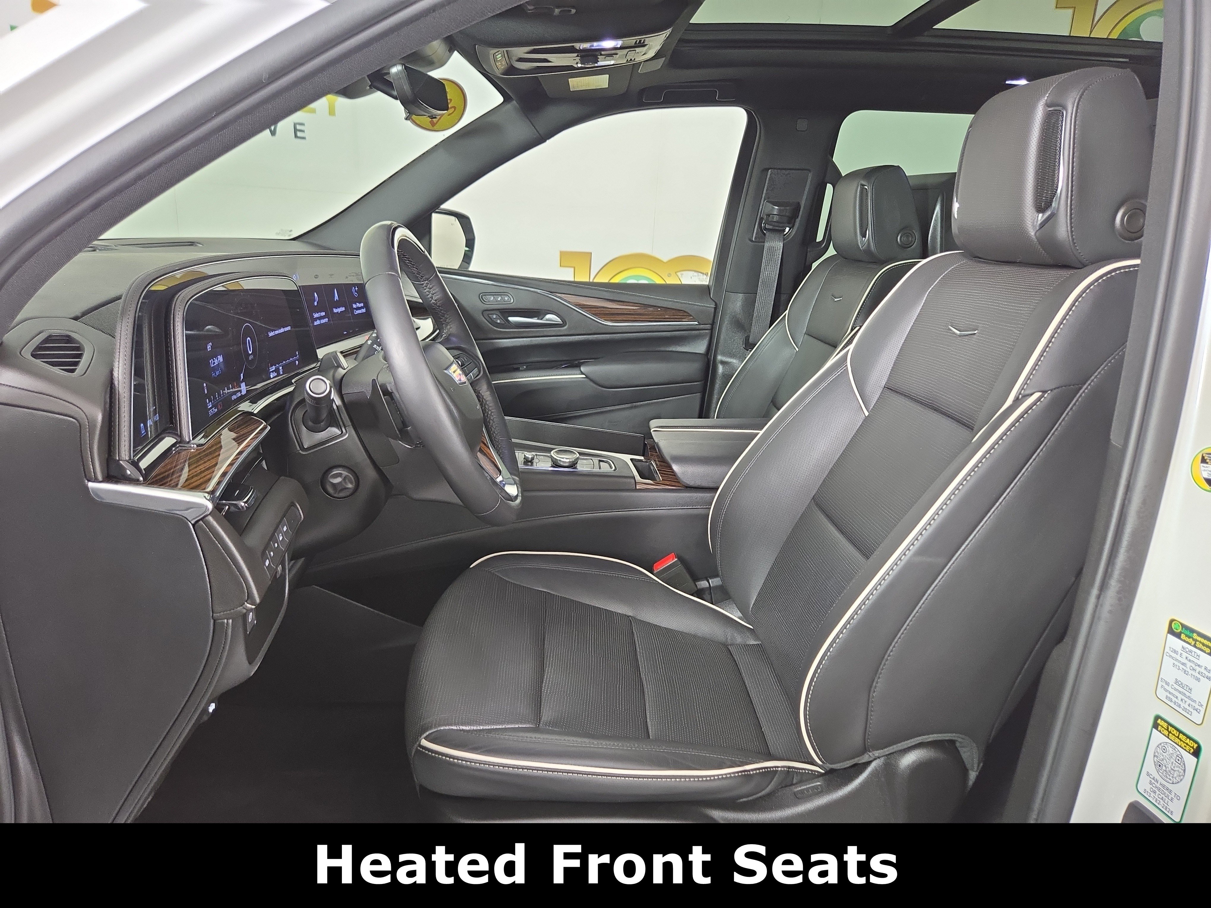 Used 2023 Cadillac Escalade ESV Premium Luxury w/ LPO, Floor Liner Package AWD/4WD image 11
