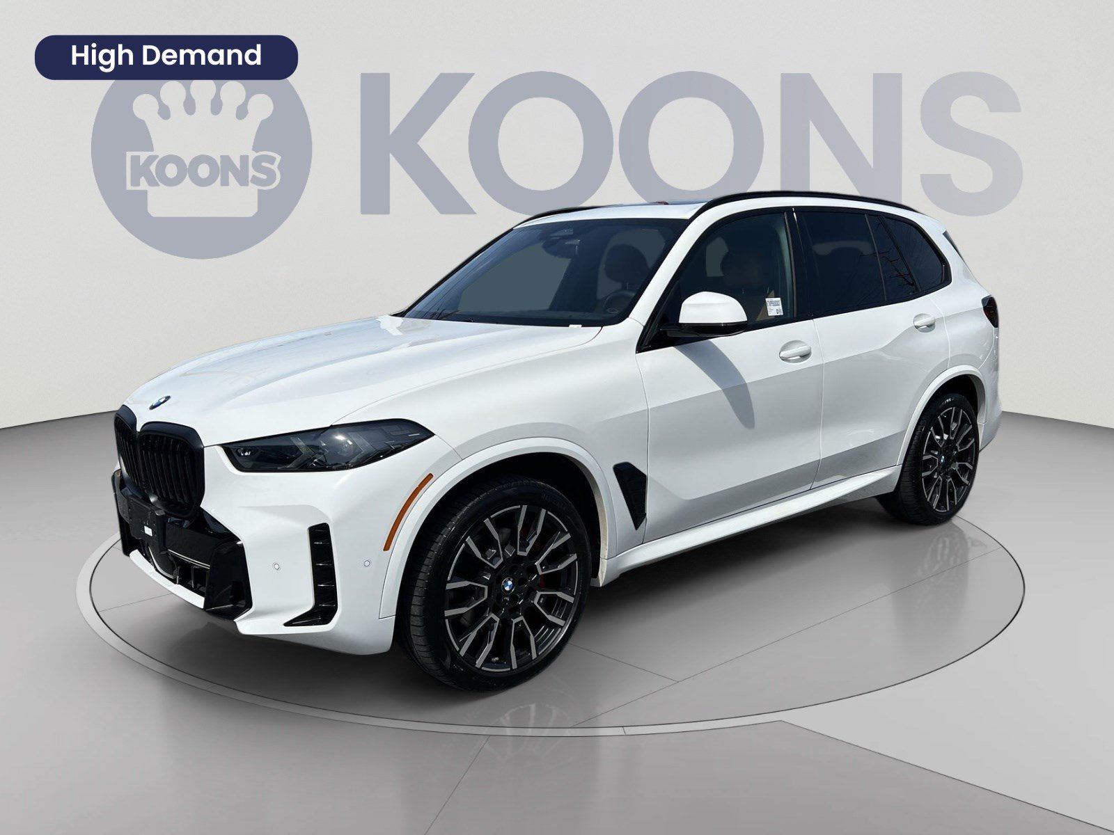 Used 2024 BMW X5 xDrive40i w/ M Sport Package AWD/4WD image 1