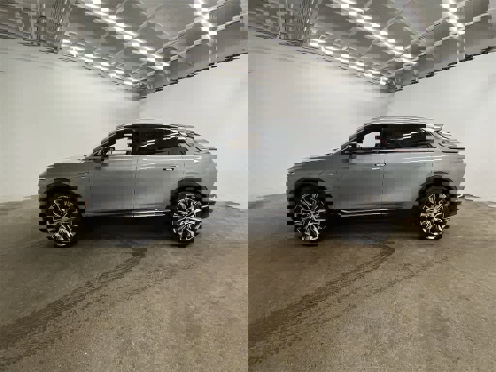 Certified 2024 Cadillac Lyriq Luxury w/ LPO, Floor Liner Package image 3