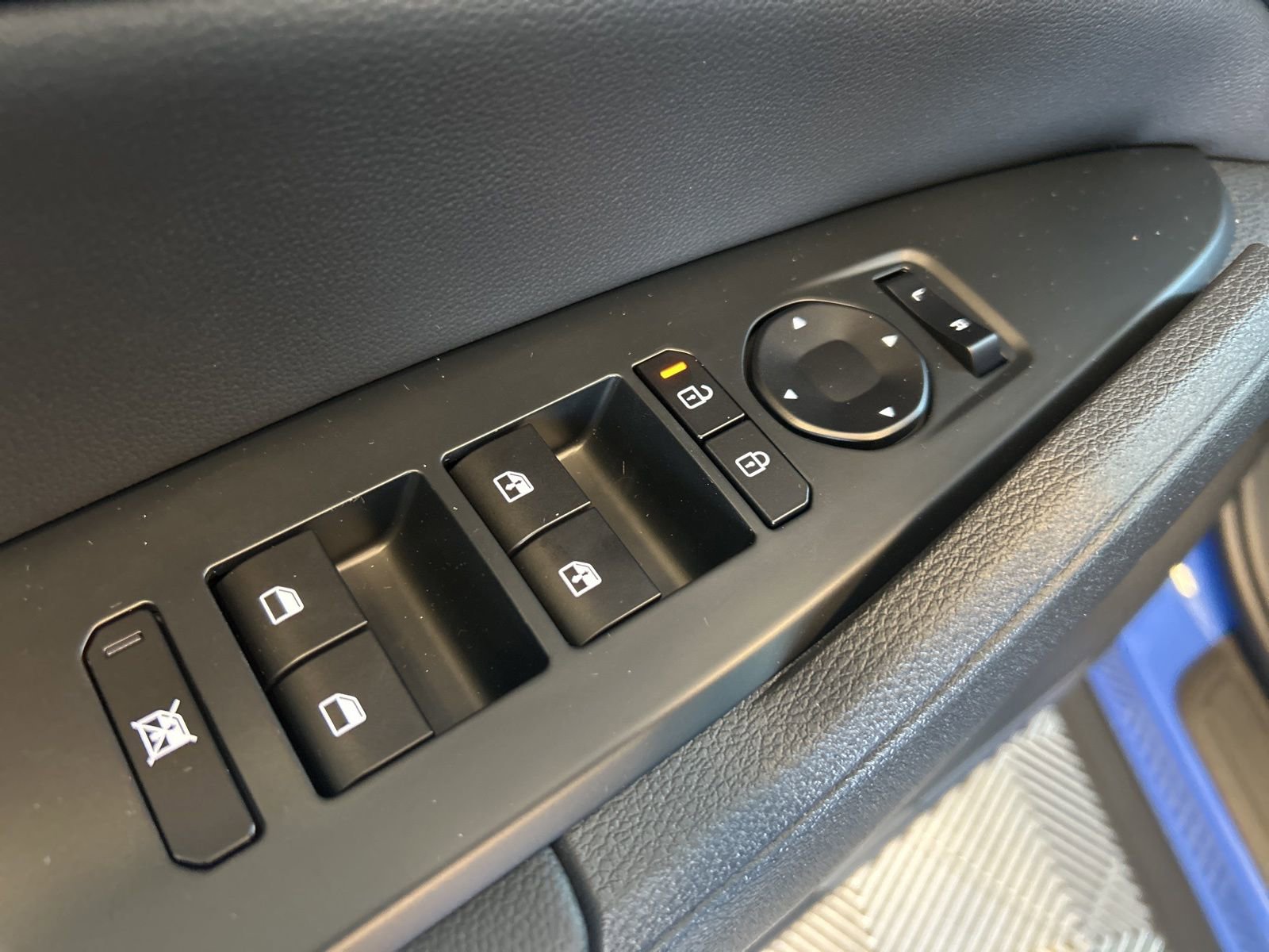 New 2026 Kia Sportage EX image 14