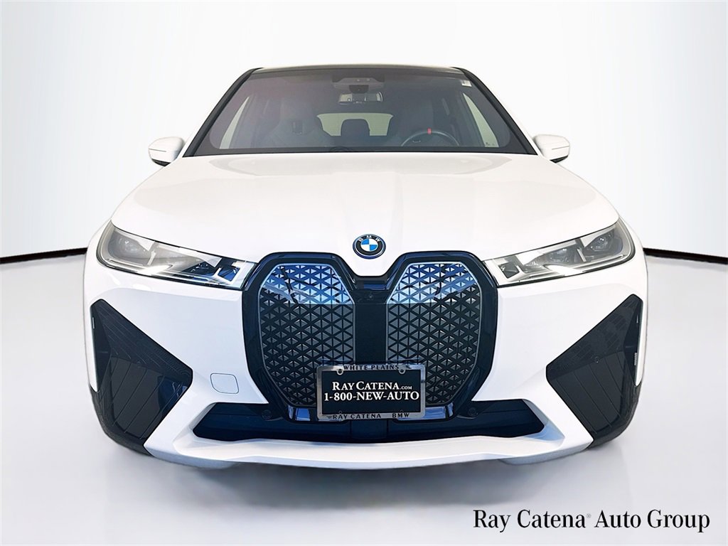 Used 2025 BMW iX M60 image 2