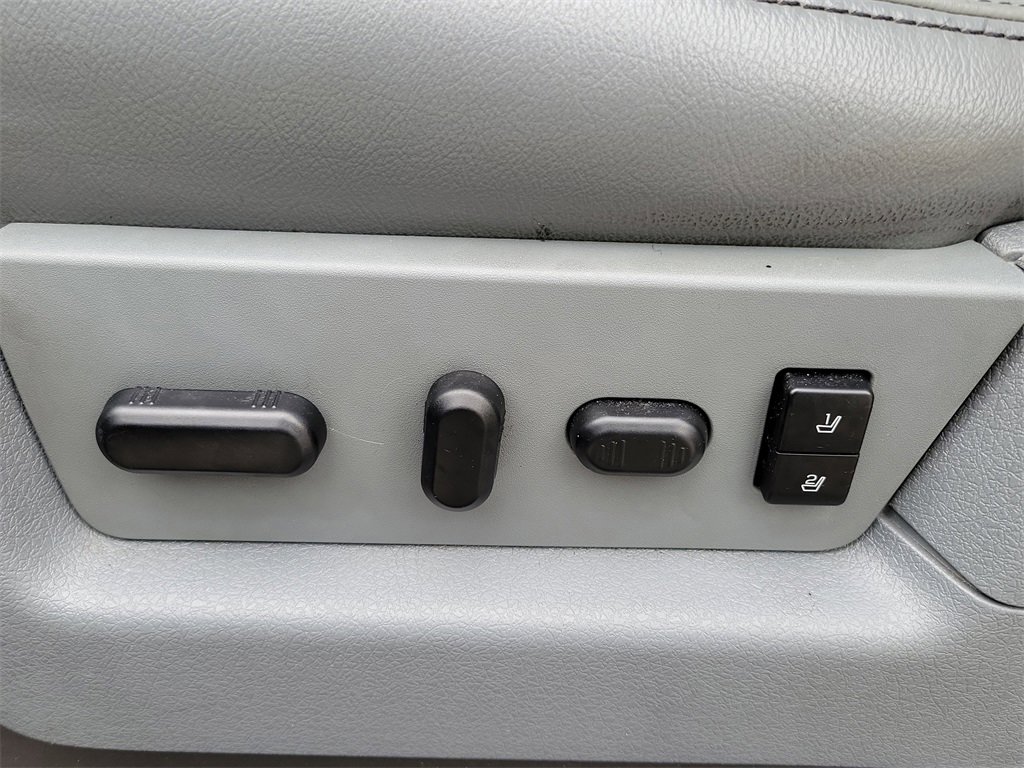 Used 2013 Ford F150 Lariat w/ Luxury Equipment Group image 26