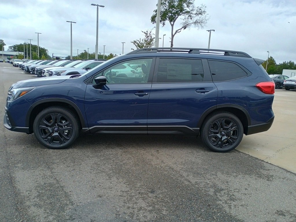 New 2025 Subaru Ascent Bronze Edition image 3