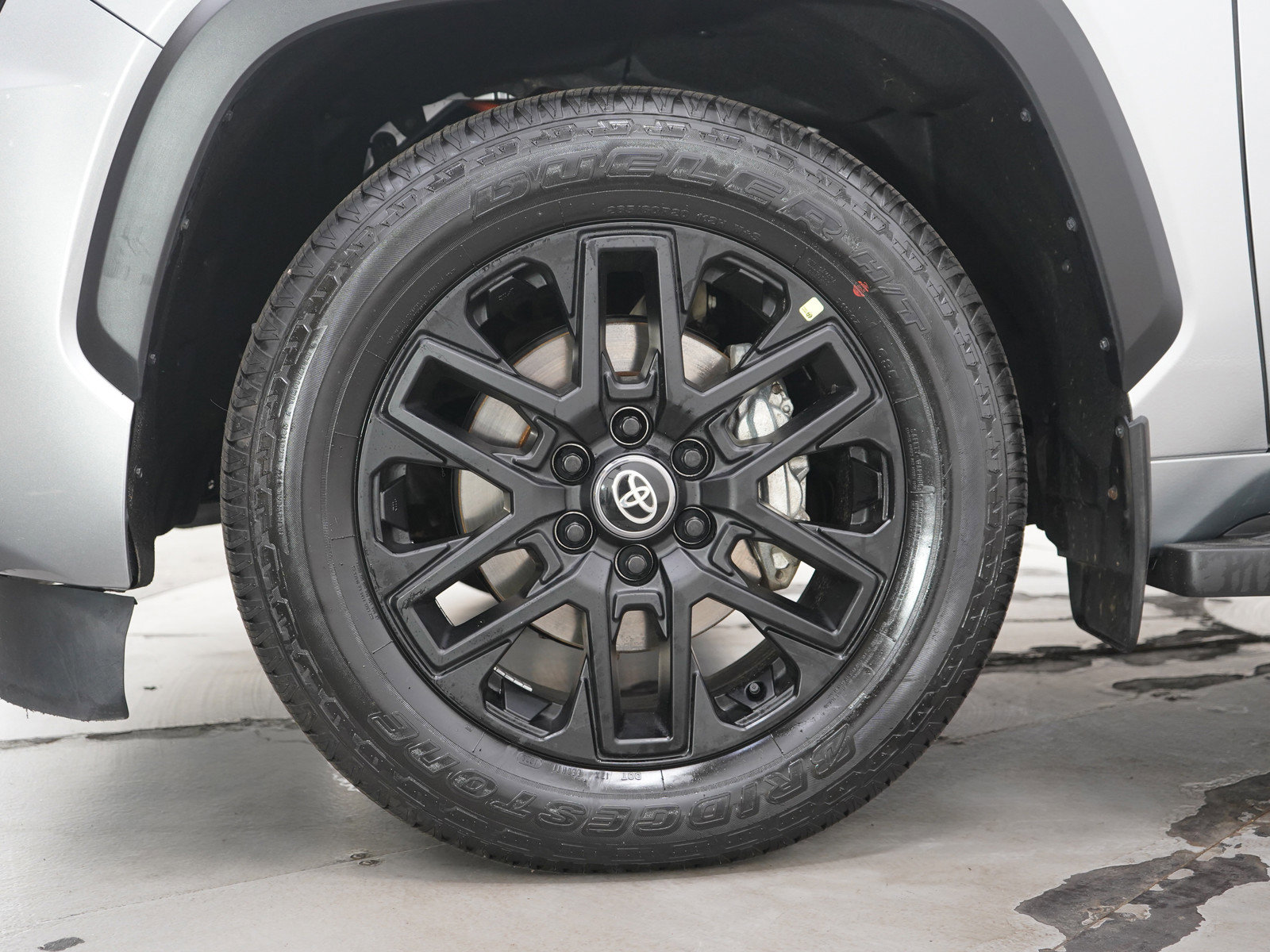 Used 2025 Toyota Sequoia SR5 w/ SR5 Premium Package AWD/4WD image 31