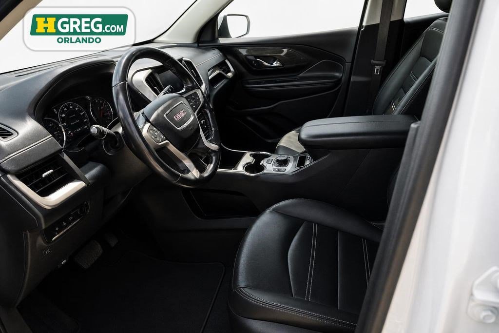 Used 2022 GMC Terrain Denali w/ Denali Premium Package AWD/4WD image 10