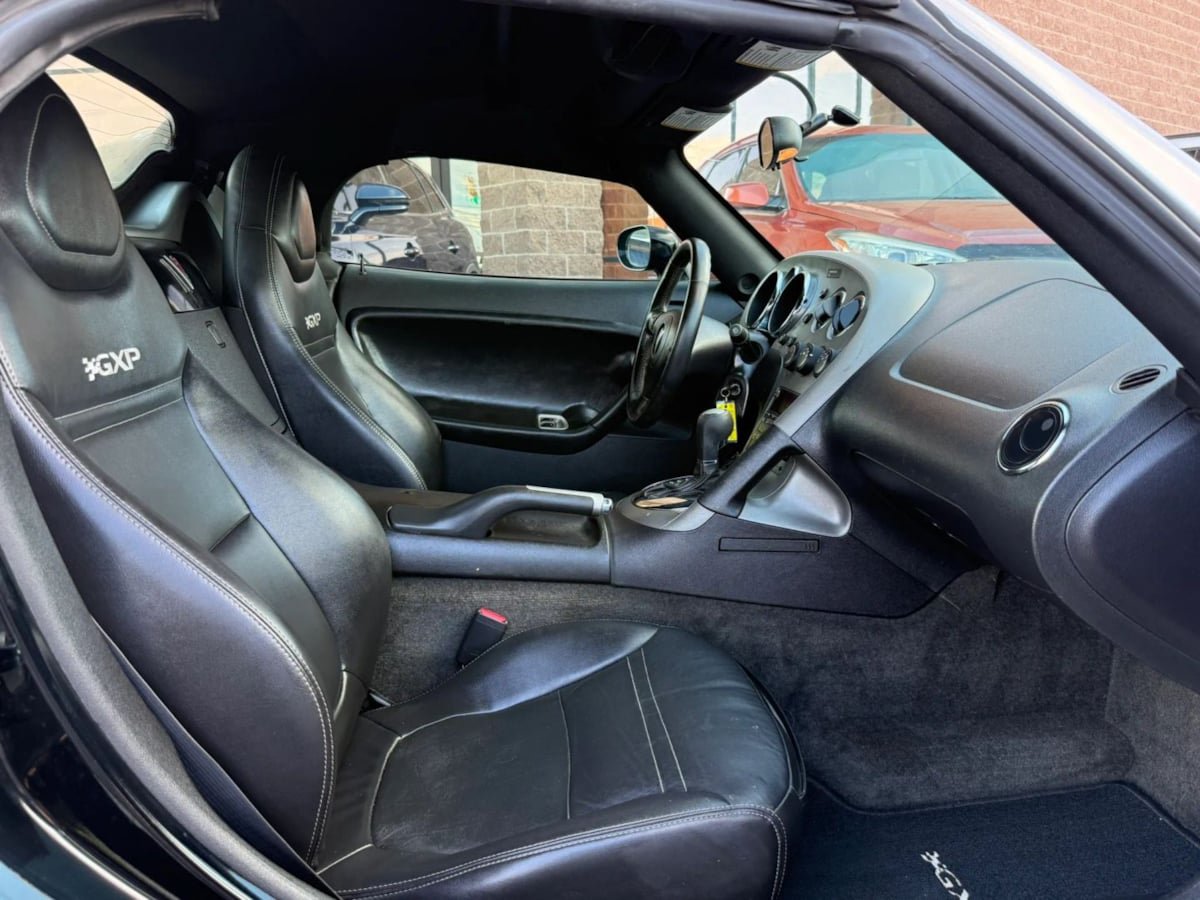 Used 2007 Pontiac Solstice GXP w/ Premium Package RWD image 35