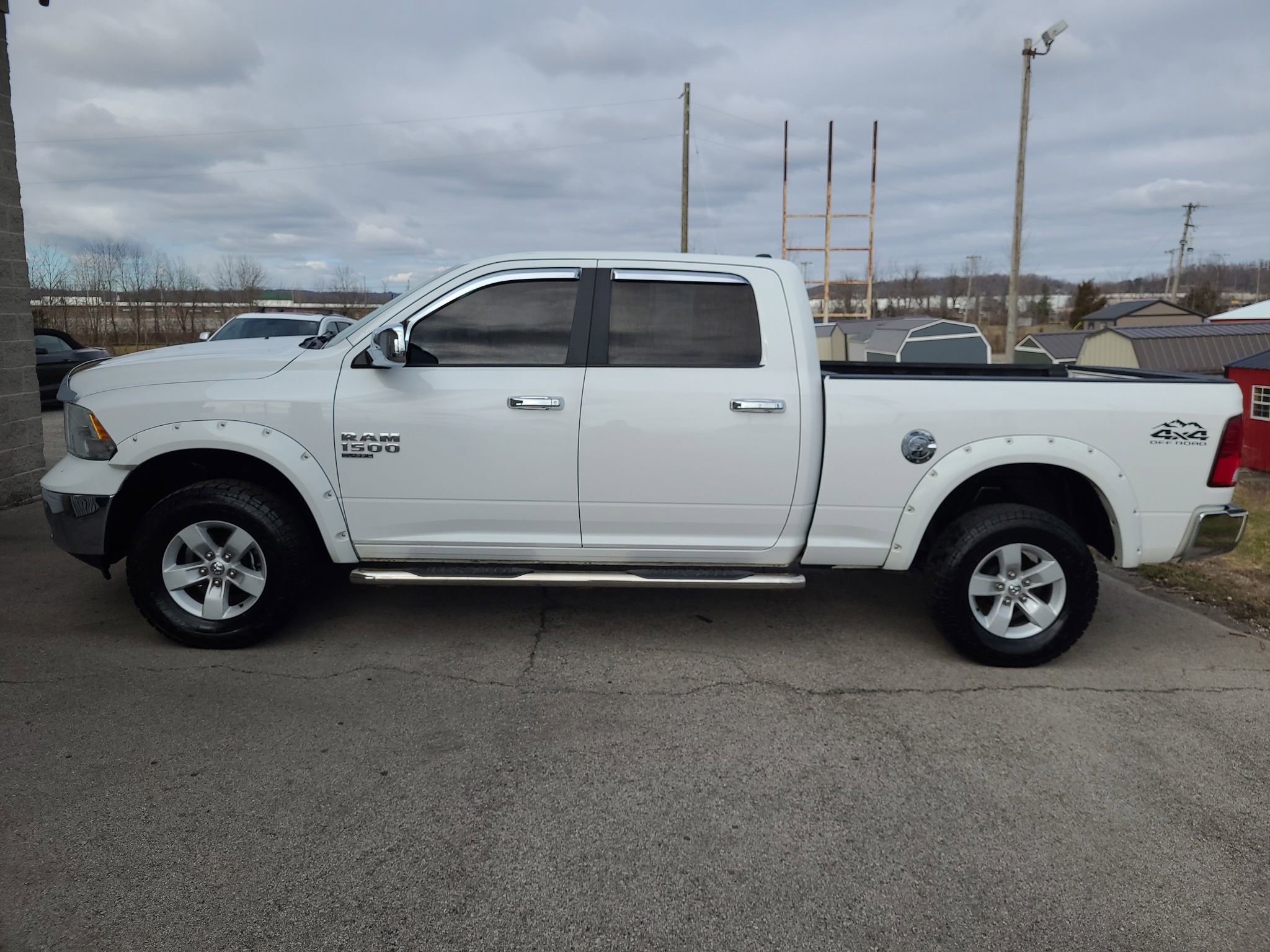 Used 2019 RAM 1500 Classic SLT image 6