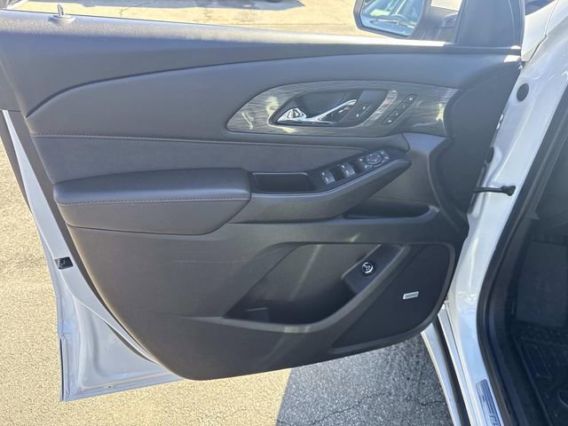 Used 2023 Chevrolet Traverse High Country image 22