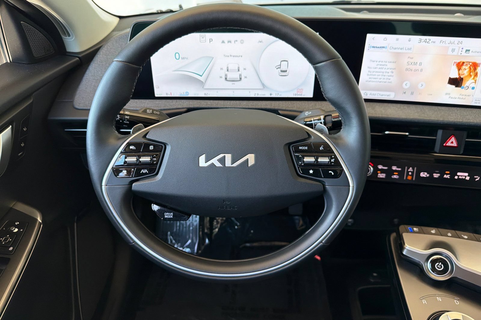 Used 2024 Kia EV6 Wind w/ Wind Technology Package AWD/4WD image 17