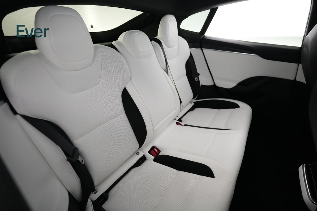 Used 2025 Tesla Model S Plaid AWD/4WD image 5