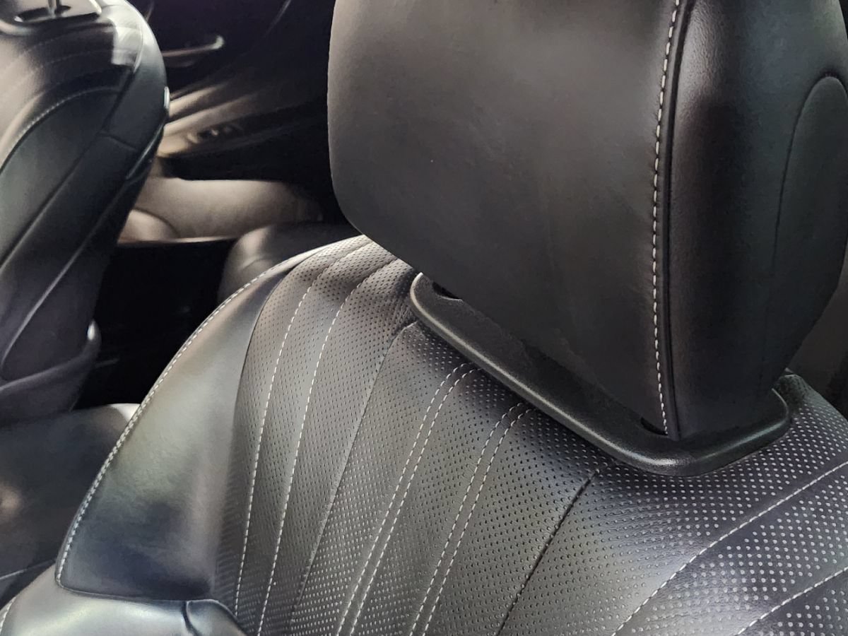 Used 2021 Lexus LS 500 RWD image 32