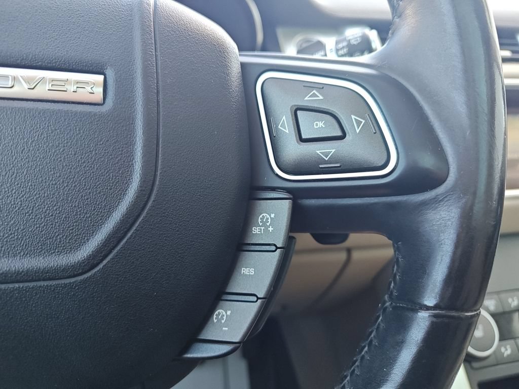 Used 2017 Land Rover Range Rover Evoque SE Premium AWD/4WD image 24