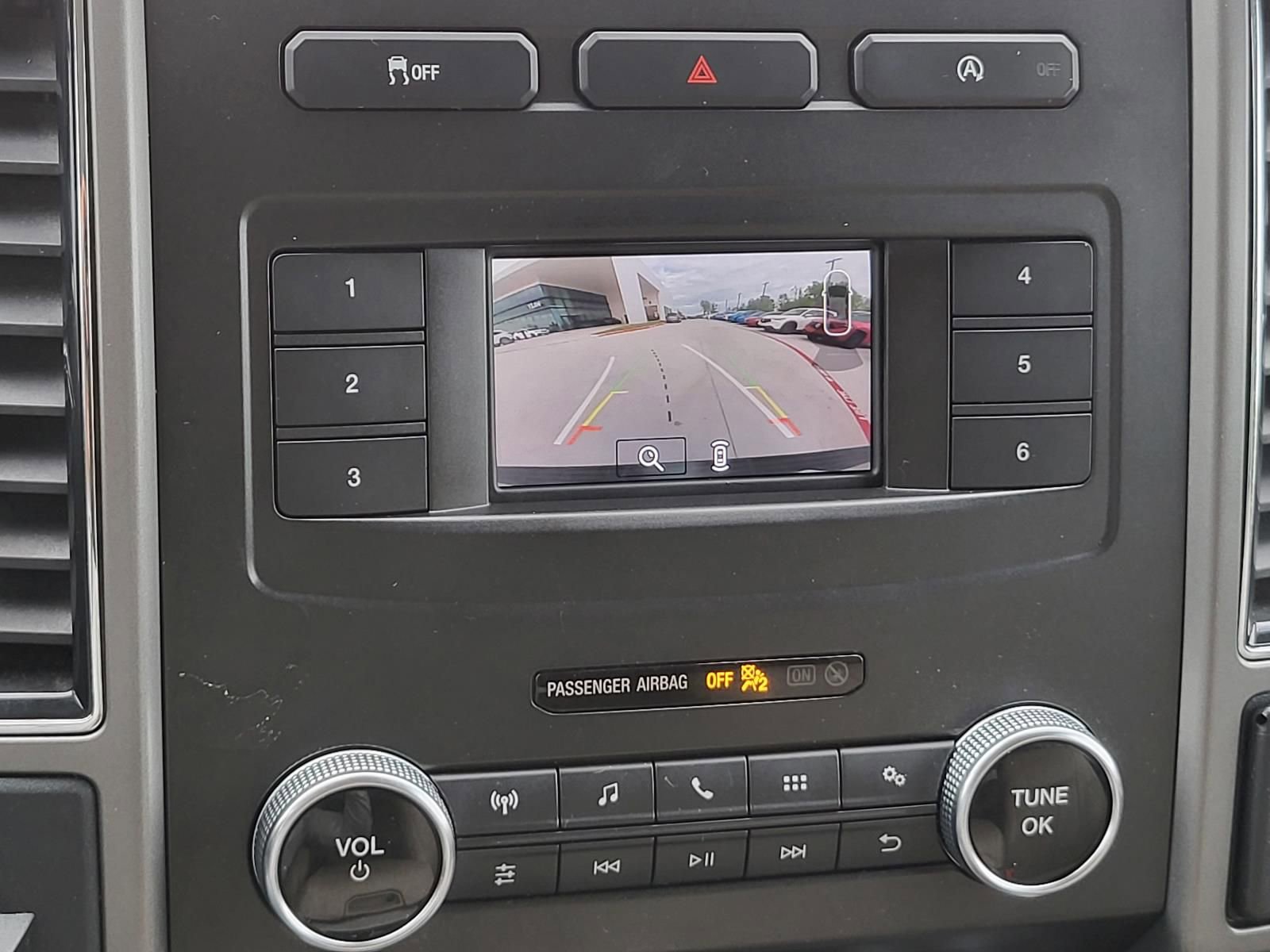 Used 2018 Ford Expedition XLT w/ Equipment Group 201A image 21