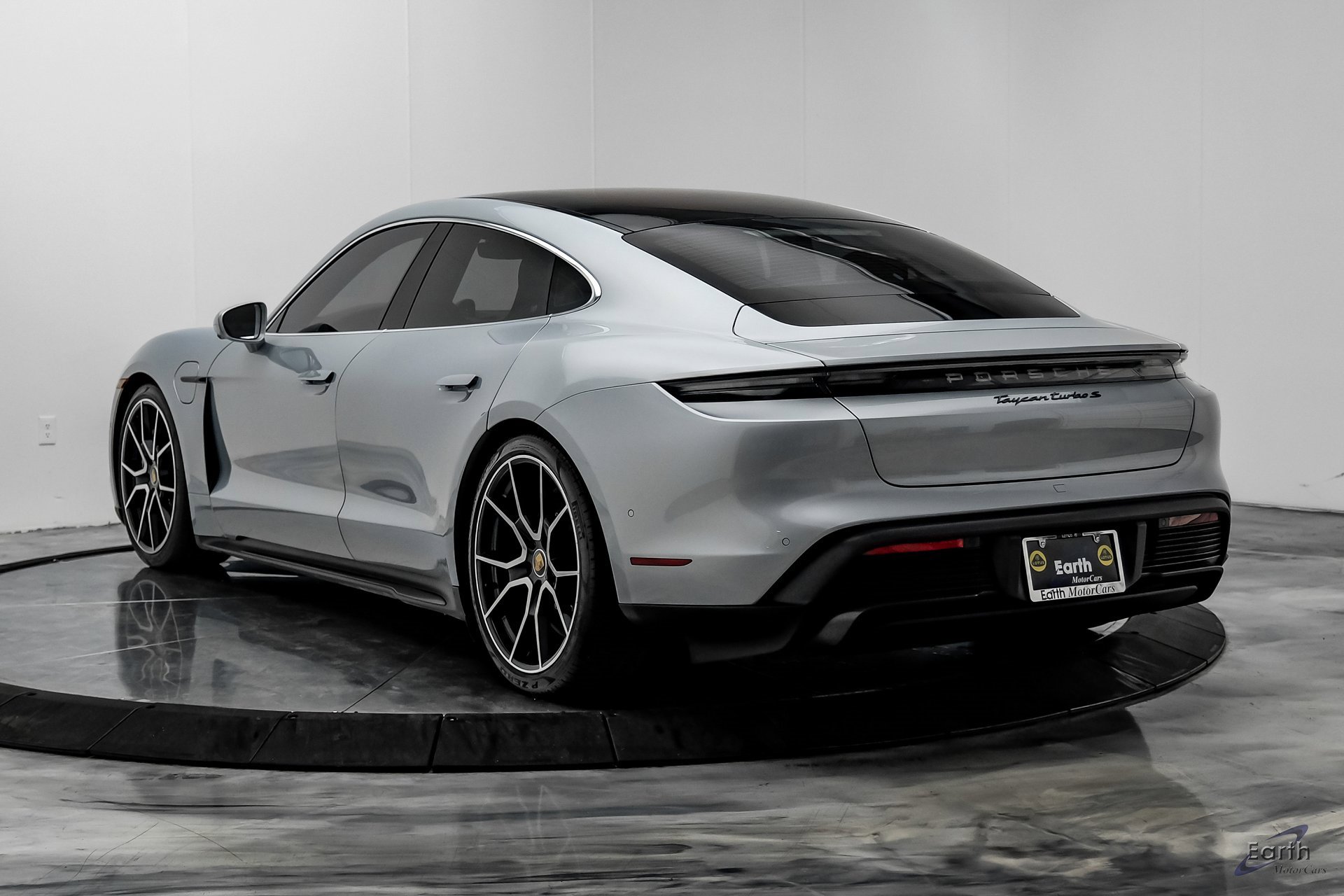 Used 2023 Porsche Taycan Turbo S w/ Premium Package image 9