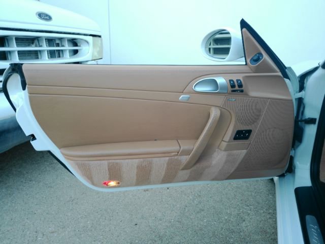 Used 2010 Porsche 911 Turbo image 17