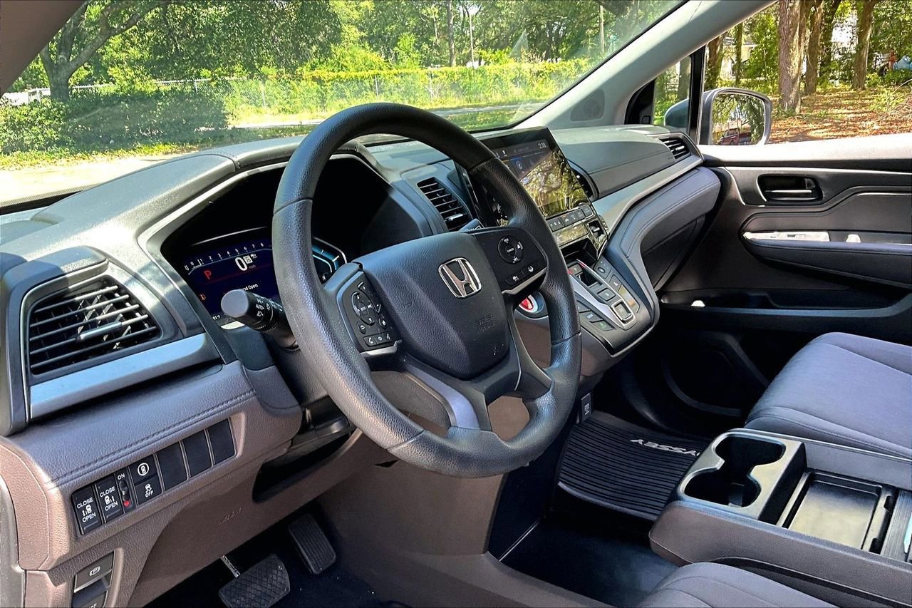 Used 2024 Honda Odyssey EX image 14