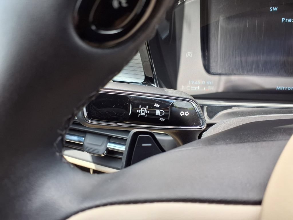Used 2026 Lincoln Corsair Premiere FWD image 17