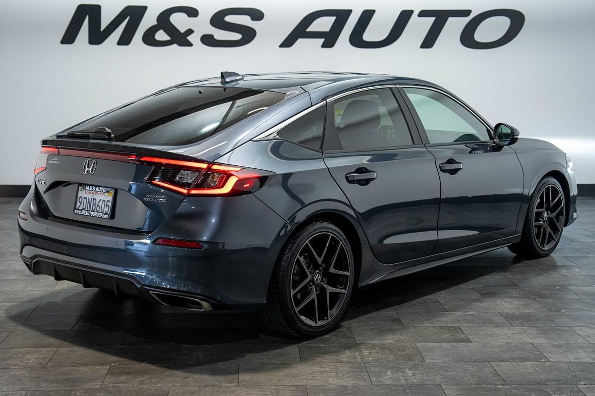 Used 2022 Honda Civic Sport Touring image 2