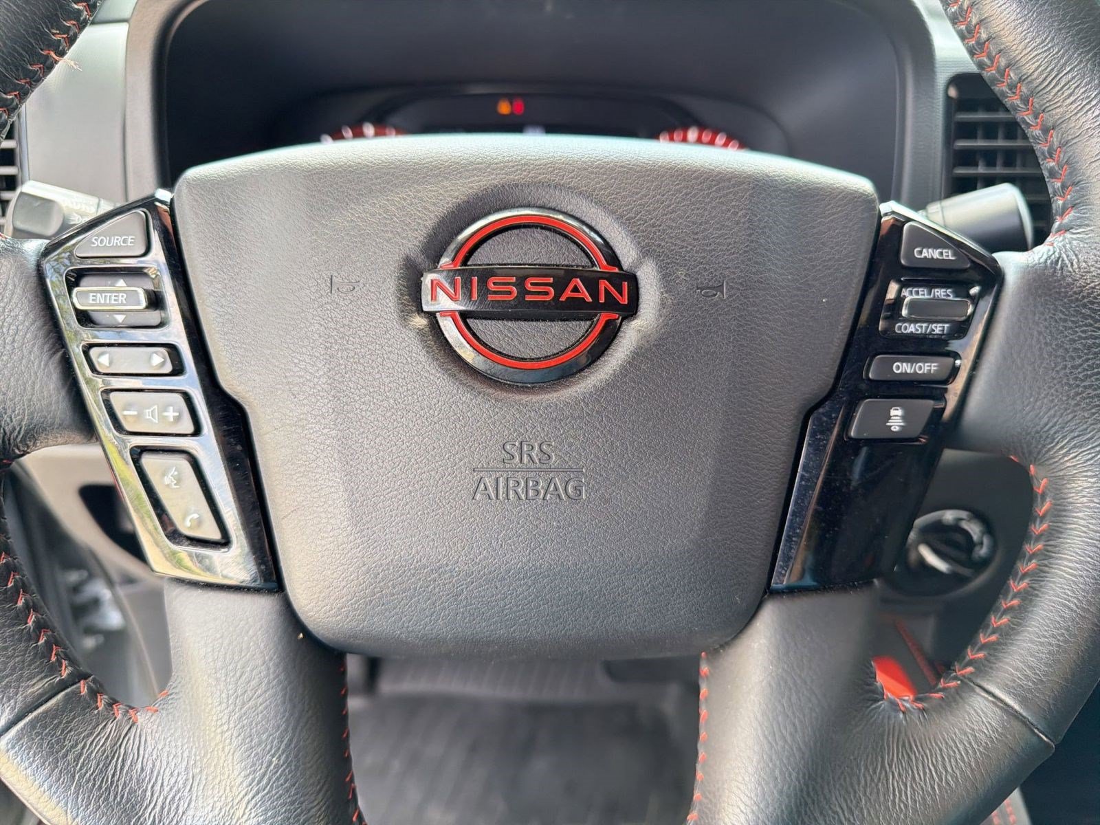 Used 2023 Nissan Frontier PRO-4X w/ Pro-4X Premium Package AWD/4WD image 17