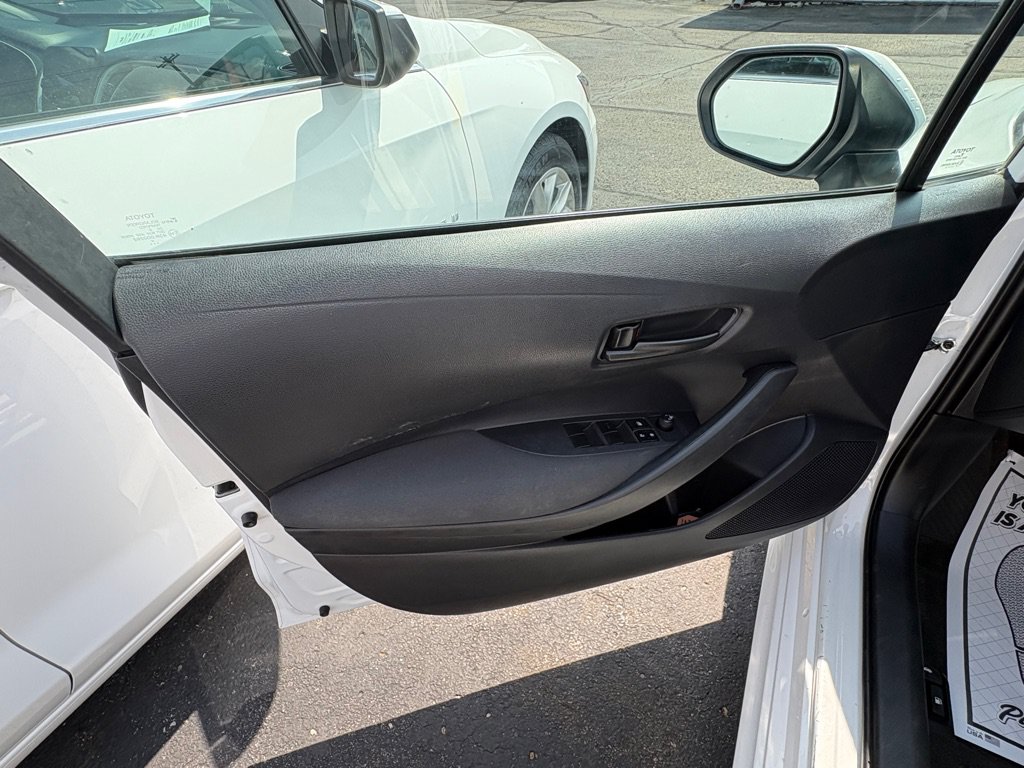 Used 2022 Toyota Corolla LE FWD image 8
