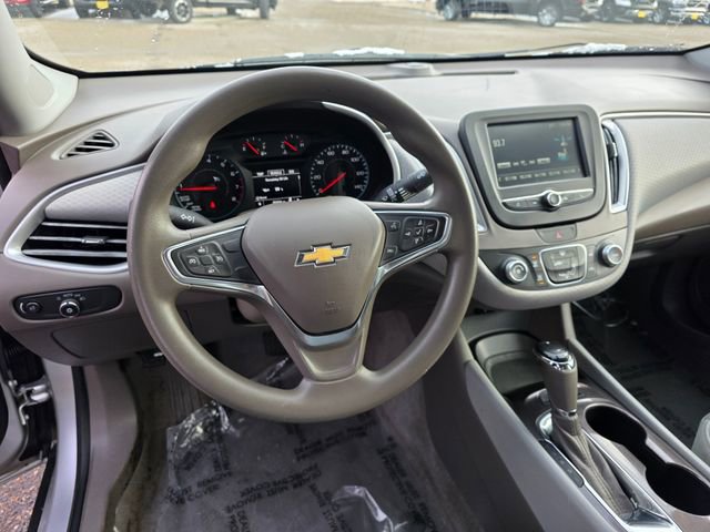 Used 2017 Chevrolet Malibu LS image 19
