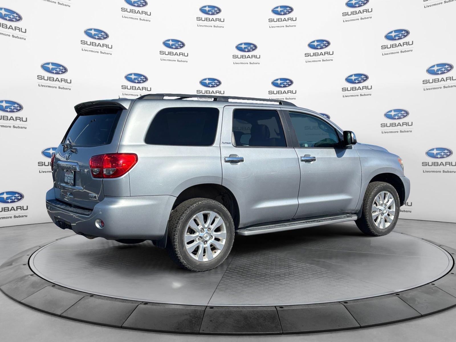 Used 2016 Toyota Sequoia Platinum AWD/4WD image 5