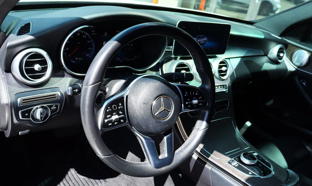 Used 2020 Mercedes-Benz C 300 Sedan w/ Premium Package image 38