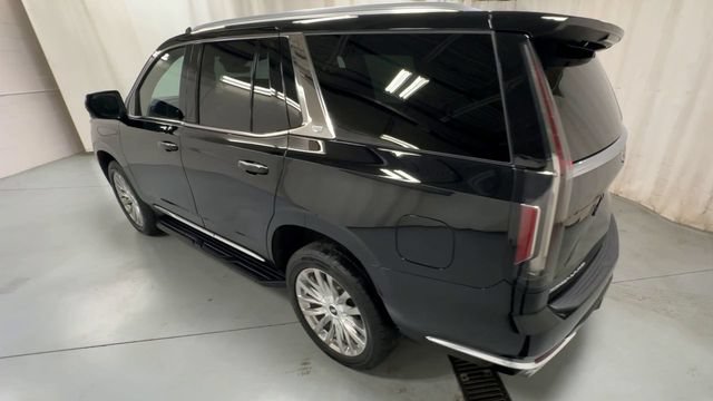 Used 2021 Cadillac Escalade Premium Luxury w/ Performance Package AWD/4WD image 6