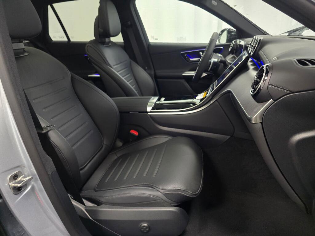 New 2026 Mercedes-Benz GLC 300 4MATIC image 26