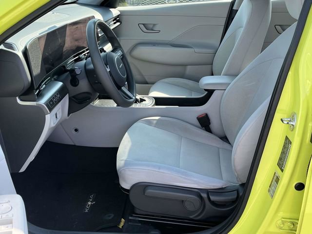 Used 2024 Hyundai Kona SE image 13